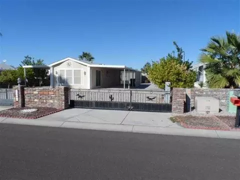 12584 E 44 Dr, Yuma, AZ 85367 photo 1