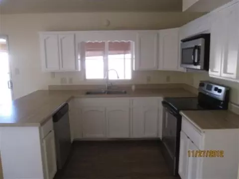 242 E 30 St, Yuma, AZ 85364 photo 3