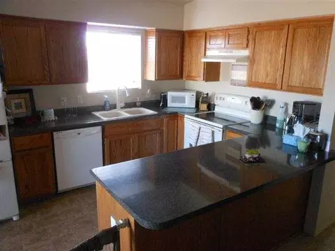 6256 E 44 St, Yuma, AZ 85365 photo 2