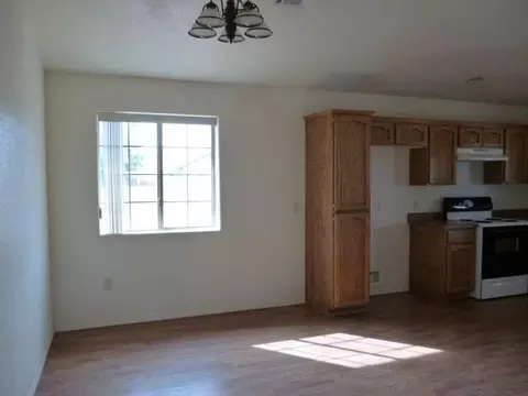 660 E George St, Somerton, AZ 85350 photo 4