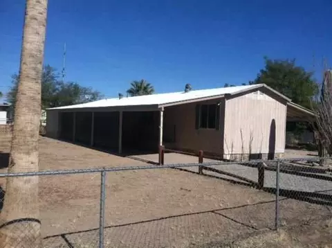 9324 Saddle Dr, Yuma, AZ 85365 photo 1