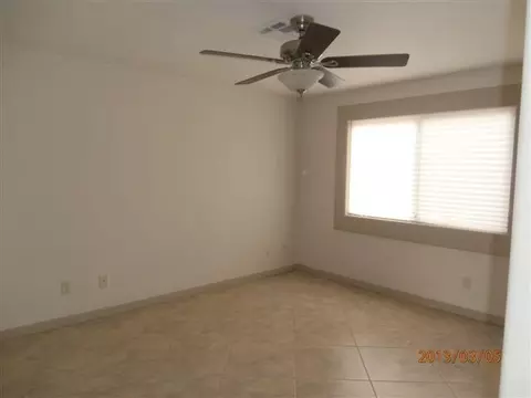 553 E 25 St, Yuma, AZ 85365 photo 9