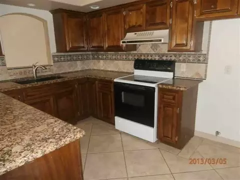 553 E 25 St, Yuma, AZ 85365 photo 4