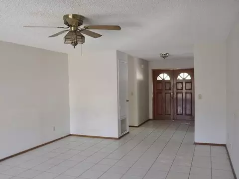 2229 E 27 Way, Yuma, AZ 85365 photo 2