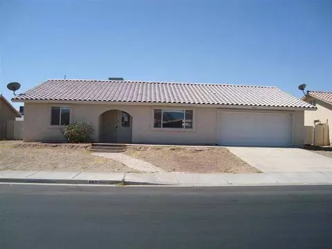 8921 E 24 Ln, Yuma, AZ 85365 photo 1
