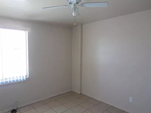 930 E 24 Pl, Yuma, AZ 85365 photo 7