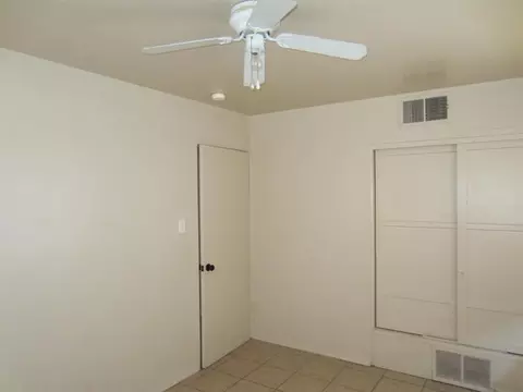 930 E 24 Pl, Yuma, AZ 85365 photo 9