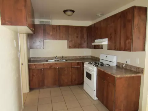 930 E 24 Pl, Yuma, AZ 85365 photo 3