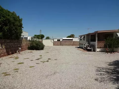 13218 E 47 Ln, Yuma, AZ 85367 photo 2