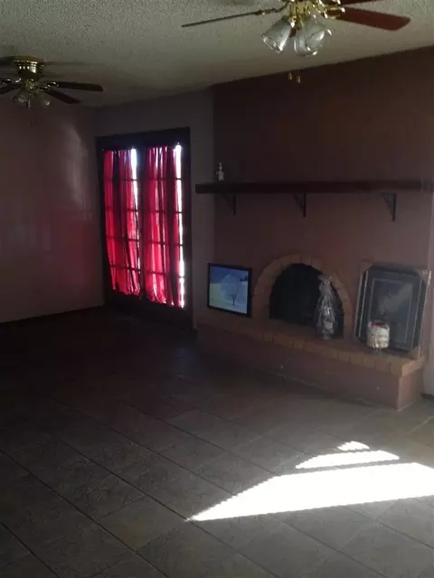 3467 E Cecelia Ln, Yuma, AZ 85365 photo 3