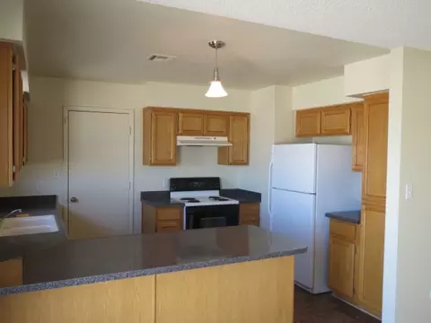8742 E 39 Pl, Yuma, AZ 85365 photo 4
