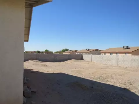 8742 E 39 Pl, Yuma, AZ 85365 photo 11