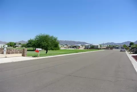12791 E 46 Dr, Yuma, AZ 85367 photo 4