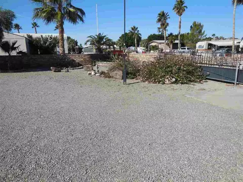 13563 E 45 Dr, Yuma, AZ 85367 photo 4