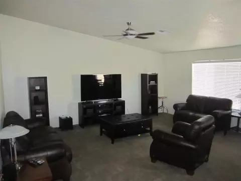 8694 E 25 St, Yuma, AZ 85365 photo 2