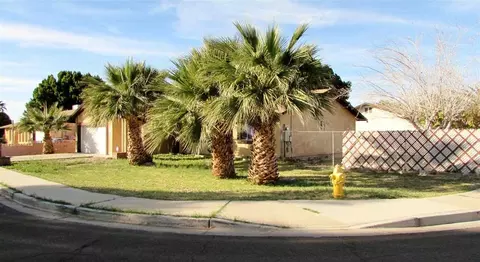 2108 S Citrus Loop, Yuma, AZ 85364 photo 2