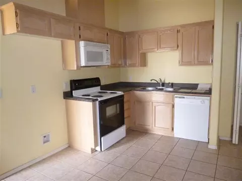 693 E Cactus St, Somerton, AZ 85350 photo 5