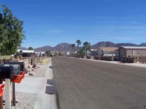 13718 E 49 Dr, Yuma, AZ 85367 photo 2