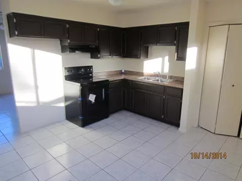 161 E C St, San Luis, AZ 85349 photo 2