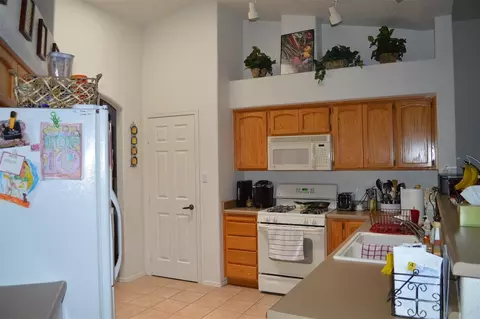 8428 E Topeka Pl, Yuma, AZ 85365 photo 5