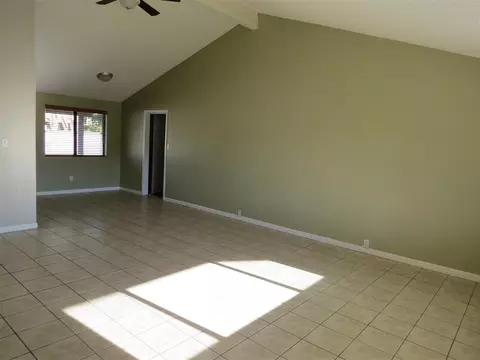 2054 S Citrus Loop, Yuma, AZ 85364 photo 4