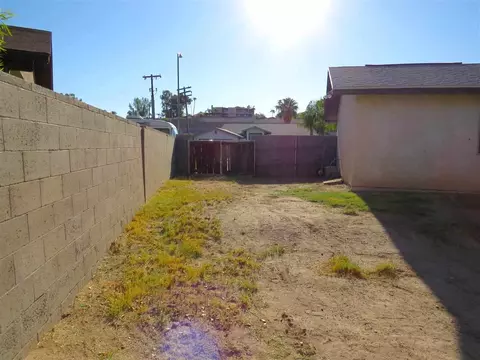 2054 S Citrus Loop, Yuma, AZ 85364 photo 15
