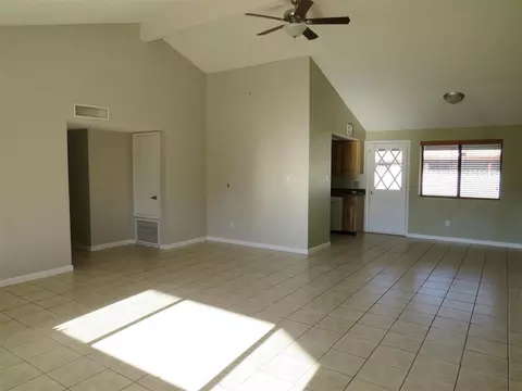 2054 S Citrus Loop, Yuma, AZ 85364 photo 5