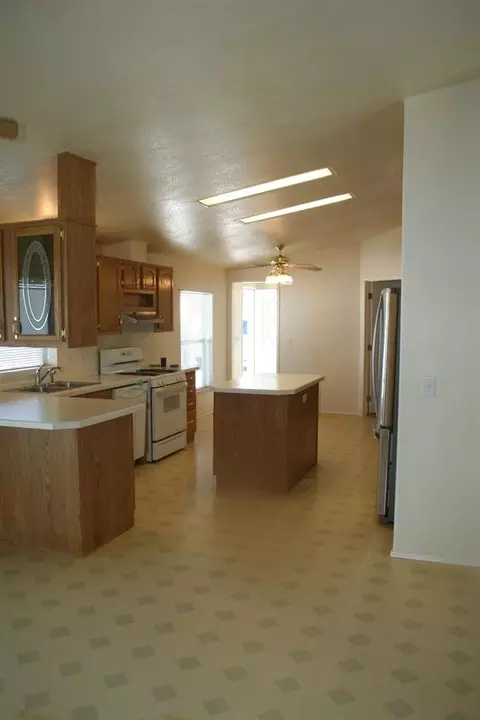 12534 E 45 Dr, Yuma, AZ 85365 photo 4