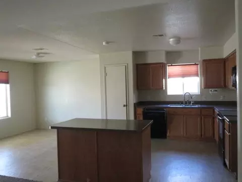 6346 E 44th Pl, Yuma, AZ 85365 photo 4