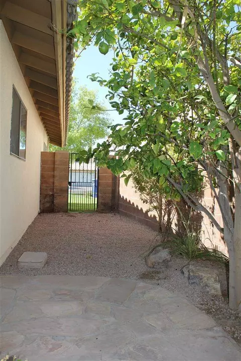 2252 E 27 Ln, Yuma, AZ 85365 photo 13