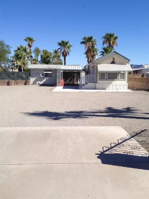 13210 E 41 St, Yuma, AZ 85367 photo 1