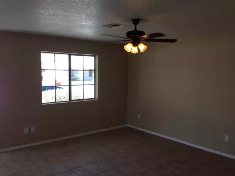 10460 36 Pl, Yuma, AZ 85365 photo 2