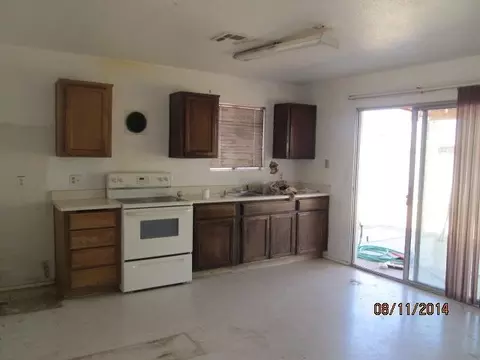 366 E Los Tres Hombres, San Luis, AZ 85349 photo 2
