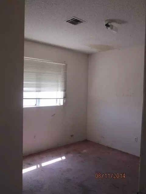 366 E Los Tres Hombres, San Luis, AZ 85349 photo 5