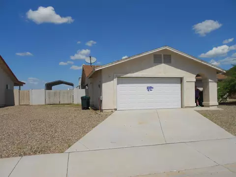 11402 E 24 Pl, Yuma, AZ 85367 photo 2