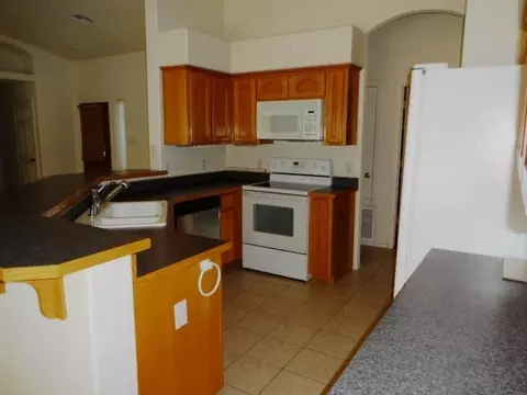 10734 E 38 St, Yuma, AZ 85365 photo 2