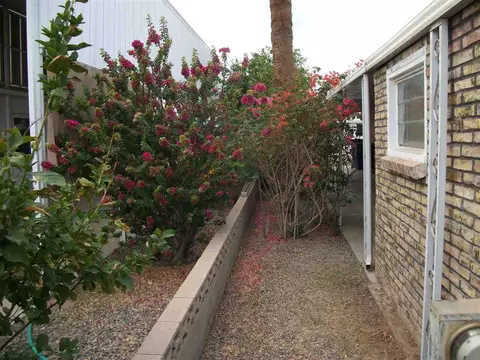 2157 S Roadrunner Ave, Yuma, AZ 85364 photo 12