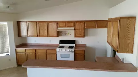 6122 E 41 St, Yuma, AZ 85365 photo 4