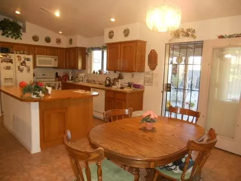 10702 E 37 Pl, Yuma, AZ 85365 photo 4