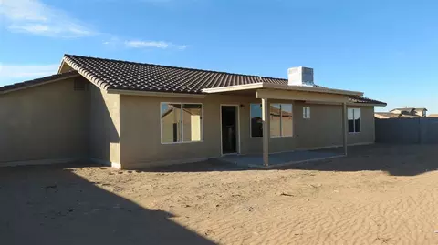 4555 S Jasmine Ave, Yuma, AZ 85365 photo 2