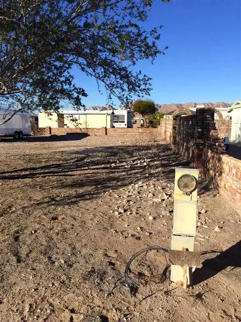 14282 E 31 Pl, Yuma, AZ 85367 photo 3