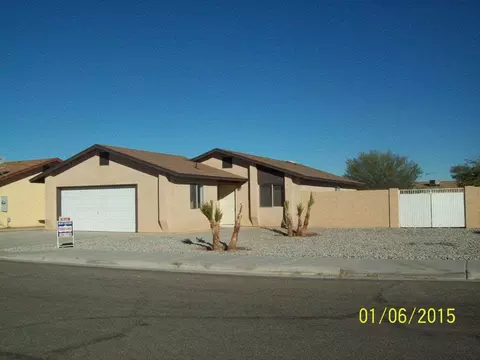 8936 E 39 St, Yuma, AZ 85365 photo 1