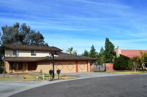 2118 E 26 Way, Yuma, AZ 85365 photo 1