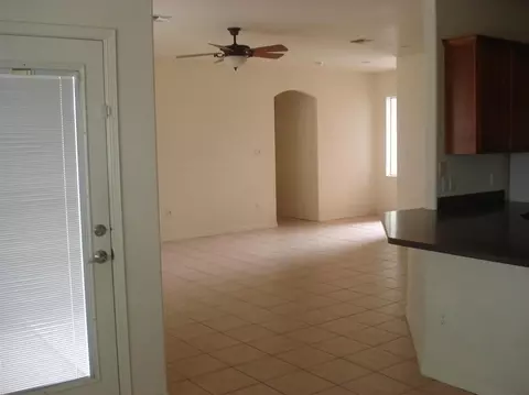 12172 E 33 St, Yuma, AZ 85367 photo 3