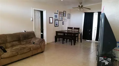 1352 E 23 Pl, Yuma, AZ 85365 photo 3