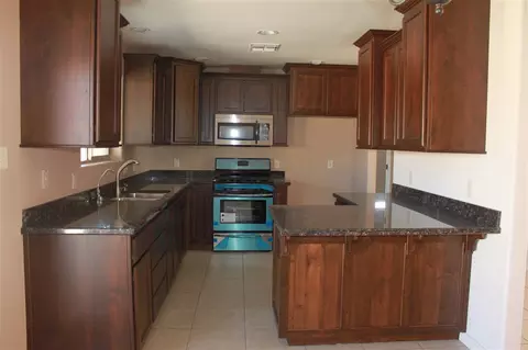 10230 E 36 St, Yuma, AZ 85365 photo 3