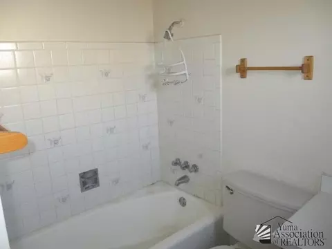 210 E 28 St, Yuma, AZ 85364 photo 10