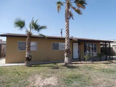917 E 24 Pl, Yuma, AZ 85365 photo 1
