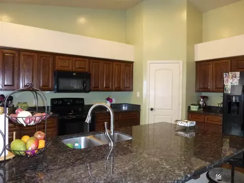 6381 E 46 Pl, Yuma, AZ 85365 photo 4