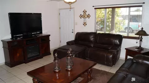 2072 E 25 St, Yuma, AZ 85364 photo 2